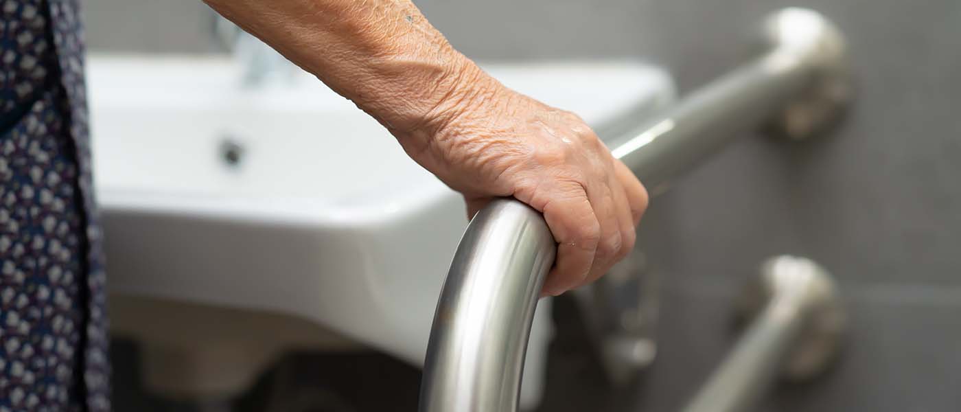 Grab bars for independent living